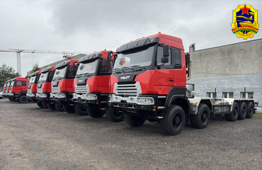Unloading of a New Batch of MZKT-750005 Chassis for Oil Industry